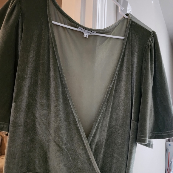 Baltic Born Dress - Picture 2 of 3